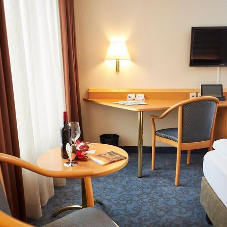 Flair Hotel Stadt Гекстер Екстер'єр фото